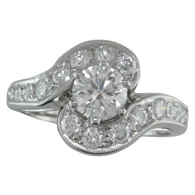 Vintage twist diamond cluster ring