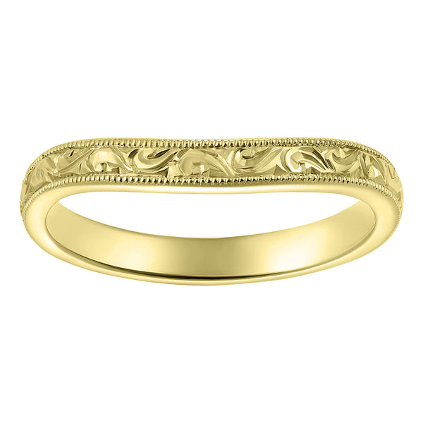 Patterned shaped wedding band in yellow gold
