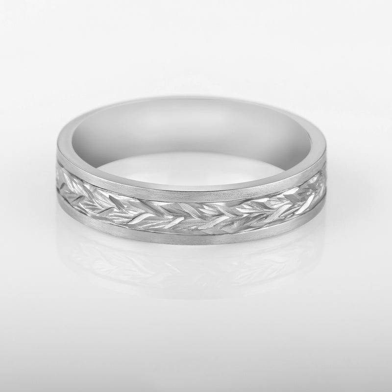 Platinum engraved leaf wedding ring