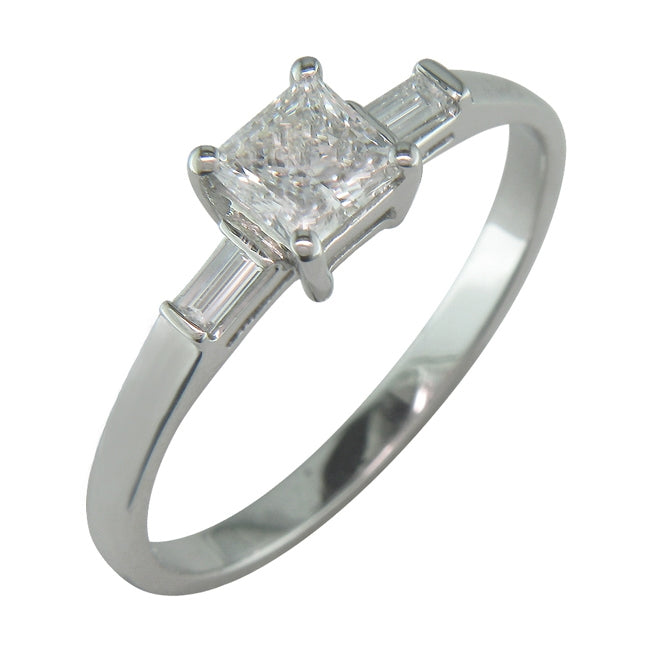 Princess cut diamond ring UK