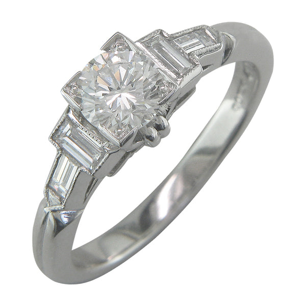 Vintage look diamond and white gold engagement ring
