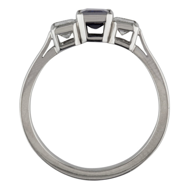 Sapphire ring UK in vintage design
