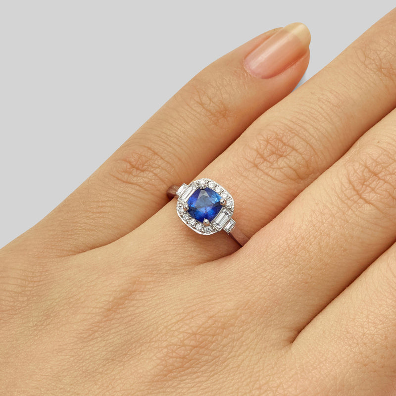 Vintage cluster ring sapphire with baguette diamonds