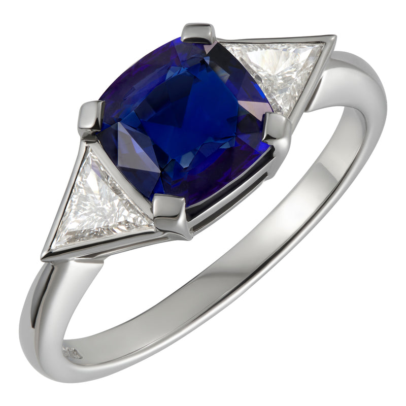 Heavy 18ct White Gold Large Sapphire & Diamond Ring | 995527 |  Sellingantiques.co.uk