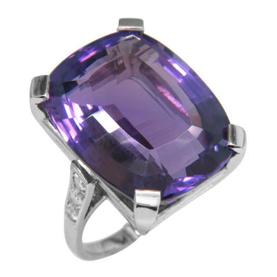 Large amethyst ring in white gold with diamonds