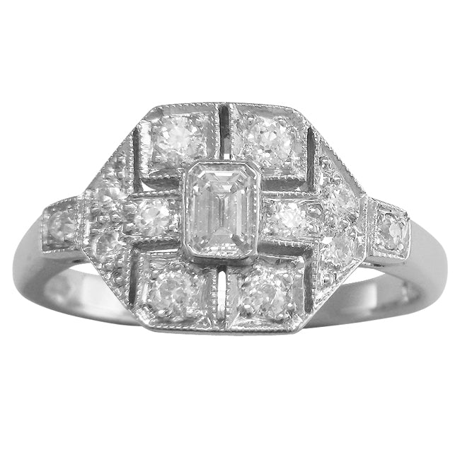 Emerald cut diamond cluster ring